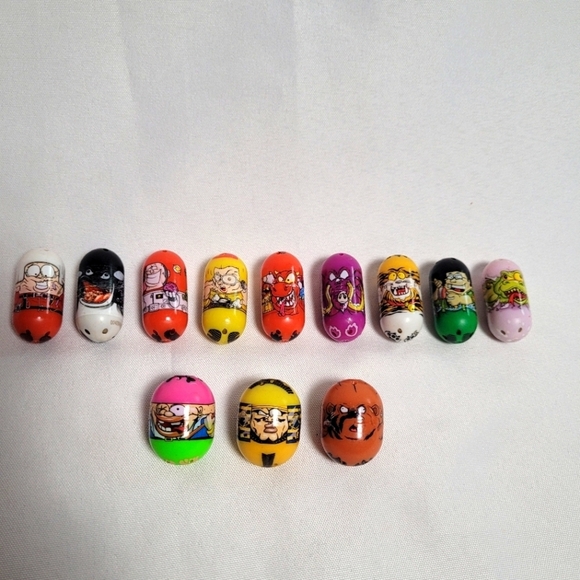 Lot of 12 2010 Mighty Beanz Toys Mixed - Picture 1 of 8